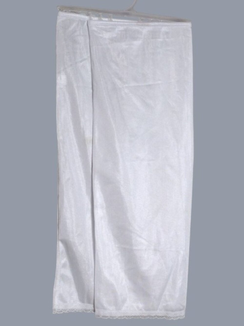 New No Tags White Underskirt Slip With Lace Trim Enagua Size Small